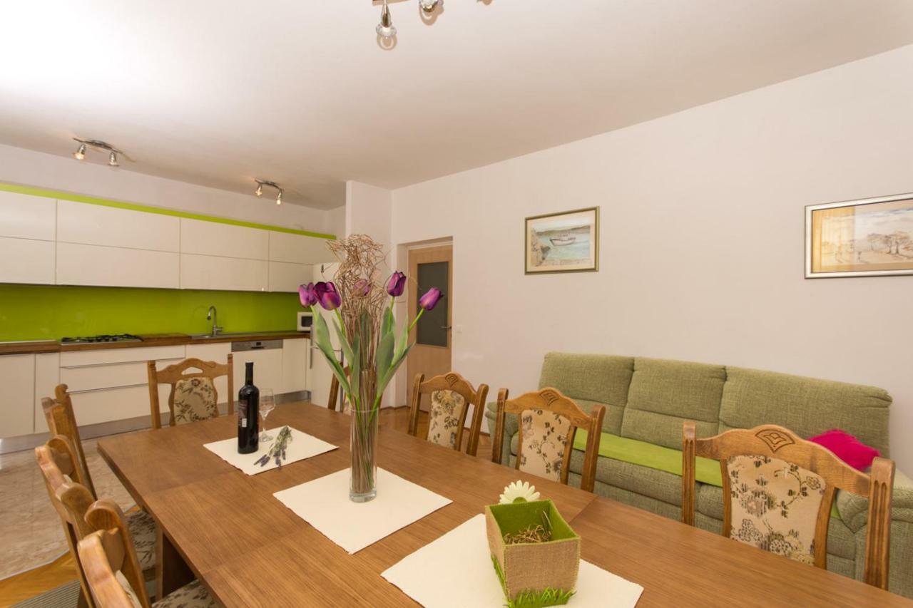 Apartman Domic Slatine Esterno foto
