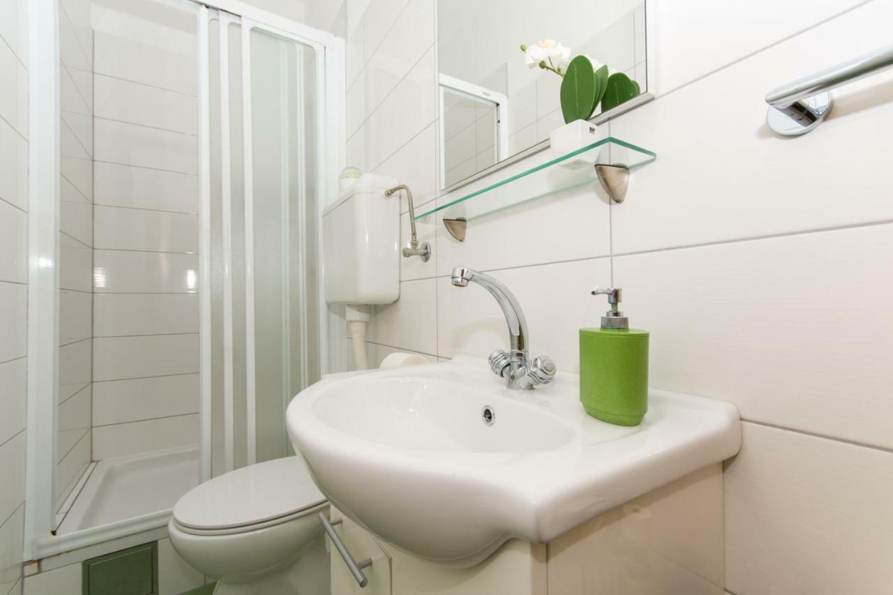 Apartman Domic Slatine Esterno foto