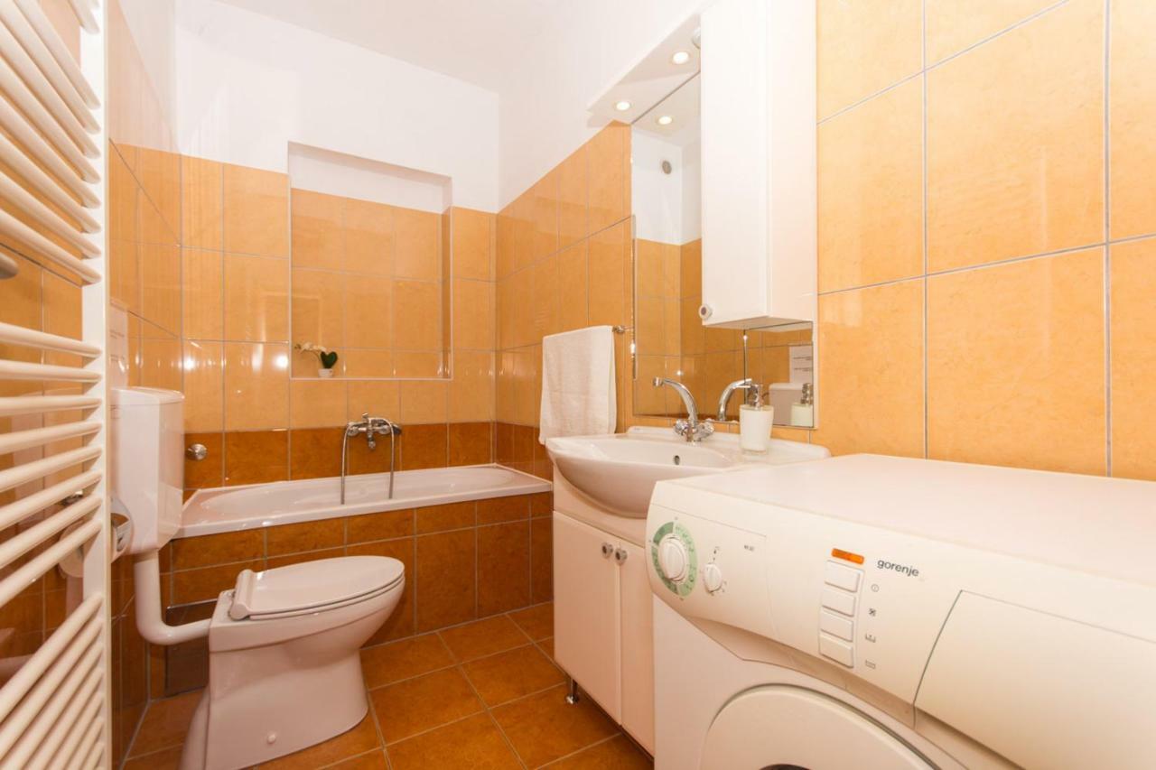 Apartman Domic Slatine Esterno foto